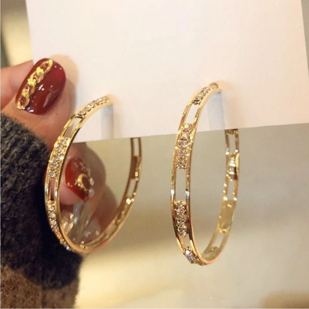 NEW 18K GOLD DIAMOND HOOP EARRINGS